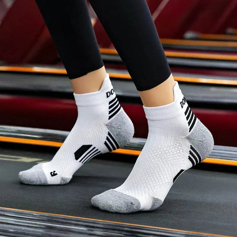 Professional Marathon Running Socks for Men and Women